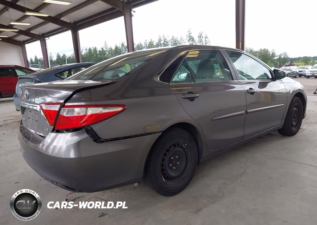 2015 Toyota Camry Le VIN:4T1BF1FK9FU105154 - 4