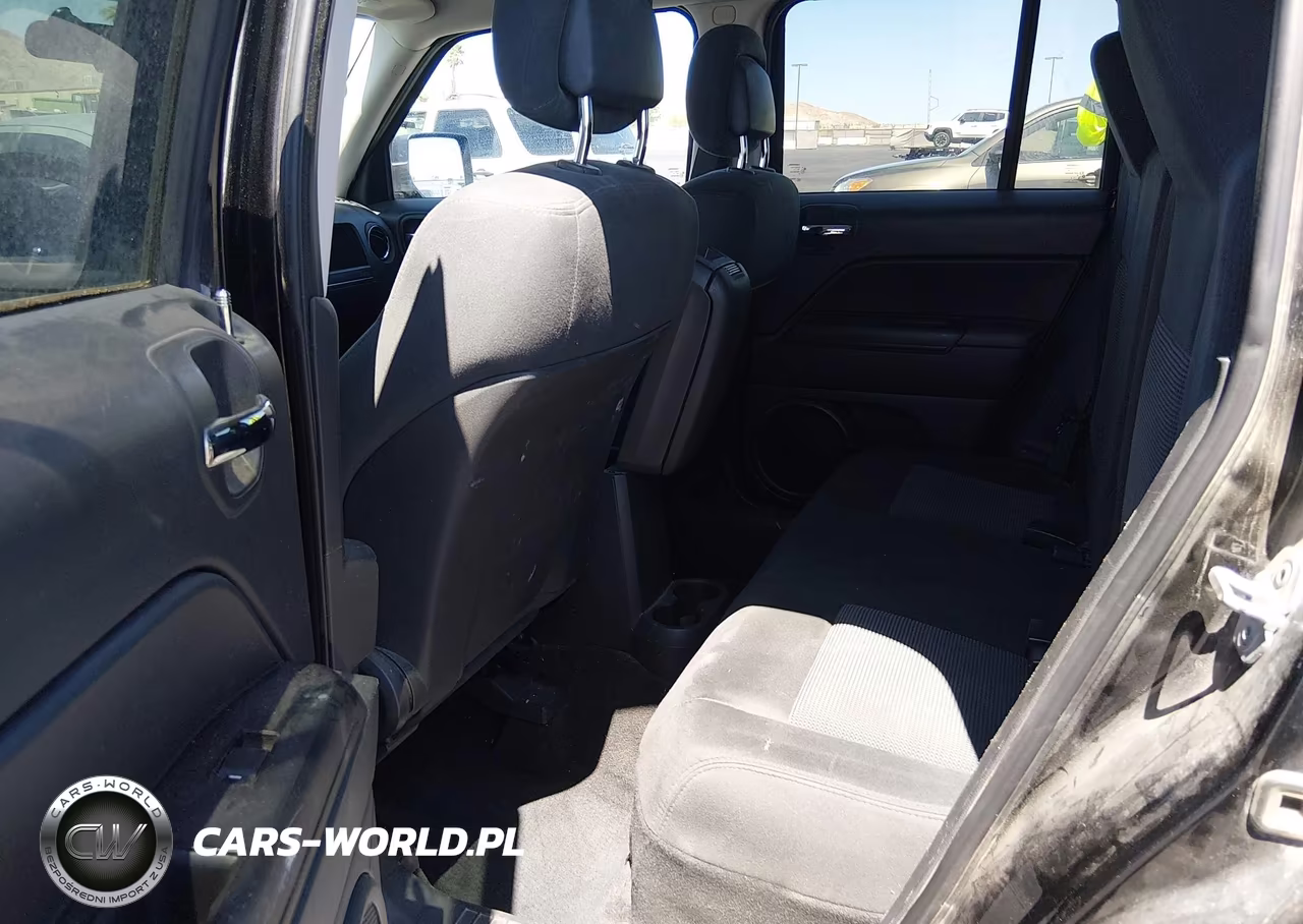 2012 Jeep Patriot Latitude VIN:1C4NJPFAXCD707003 - 8