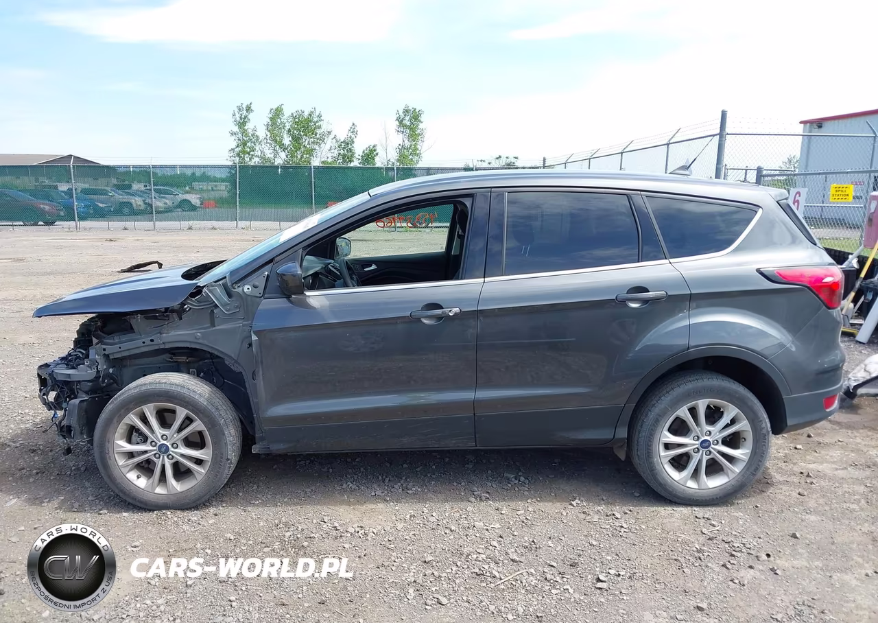 2019 Ford Escape Se VIN:1FMCU9GD2KUC05566 - 15