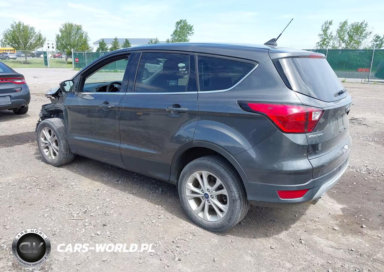 2019 Ford Escape Se VIN:1FMCU9GD2KUC05566 - 3