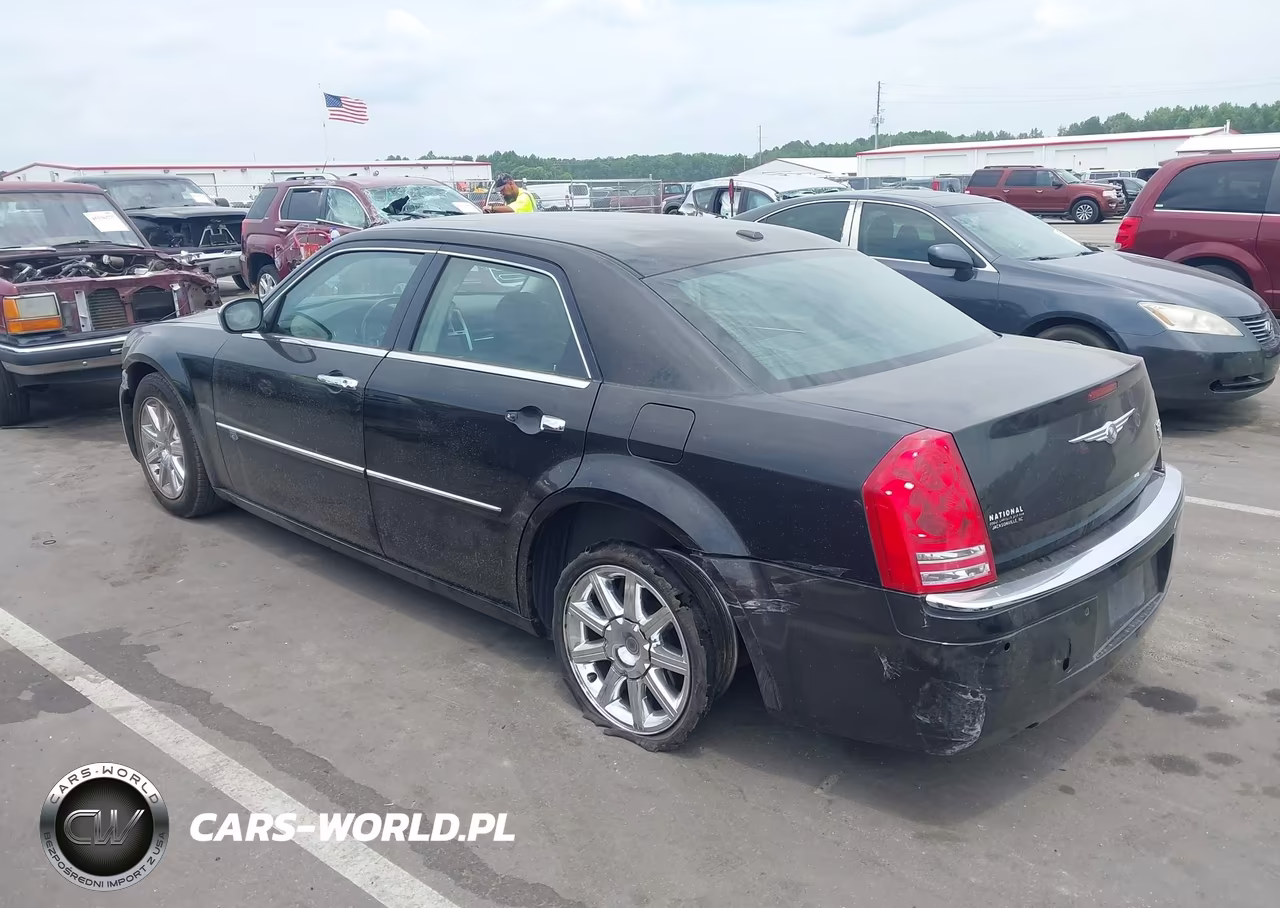 2010 Chrysler 300C Hemi VIN:2C3CA6CT7AH114811 - 3