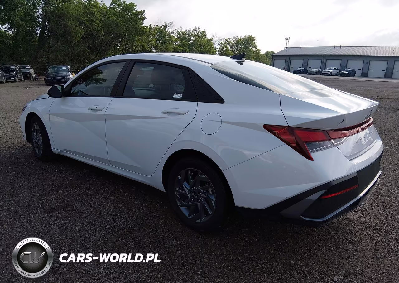 2024 Hyundai Elantra Sel VIN:KMHLM4DGXRU787637 - 3