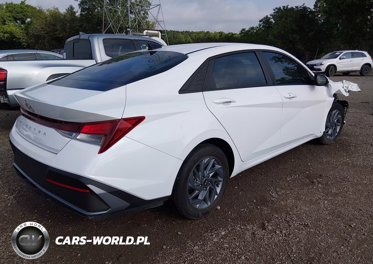 2024 Hyundai Elantra Sel VIN:KMHLM4DGXRU787637 - 4