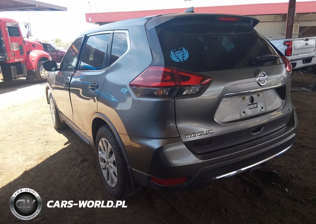 2018 Nissan Rogue S VIN:KNMAT2MV4JP588443 - 3