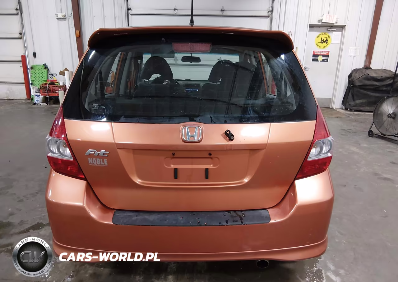 2007 Honda Fit Sport VIN:JHMGD38657S034350 - 17