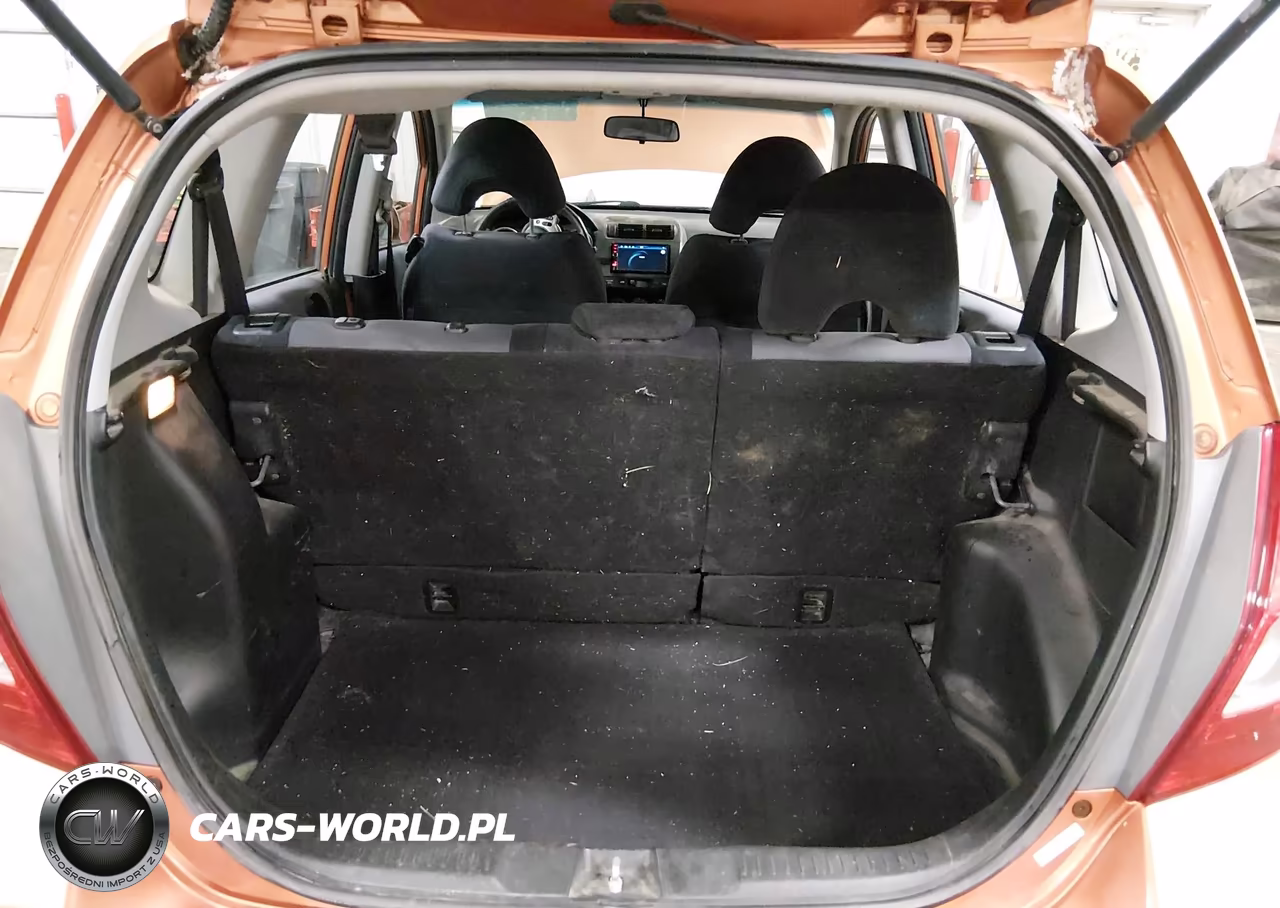 2007 Honda Fit Sport VIN:JHMGD38657S034350 - 18