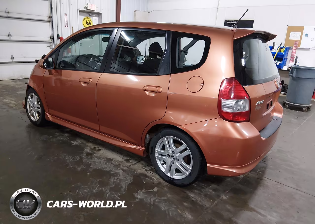 2007 Honda Fit Sport VIN:JHMGD38657S034350 - 3