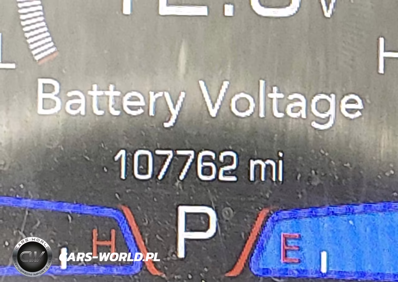 2020 Chrysler 300 Touring VIN:2C3CCAAG4LH123102 - 15