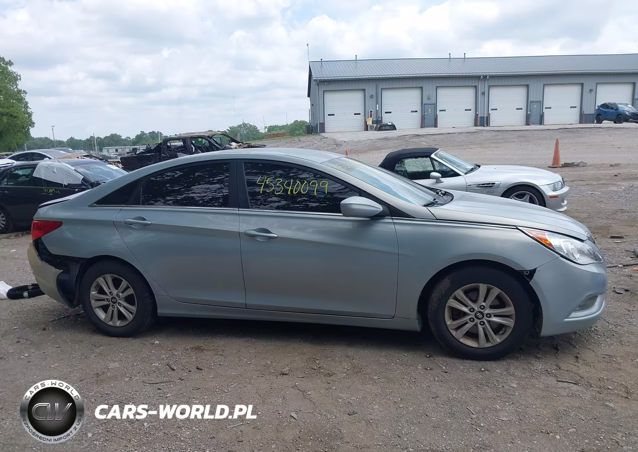 2013 Hyundai Sonata Gls VIN:5NPEB4AC4DH571841 - 13