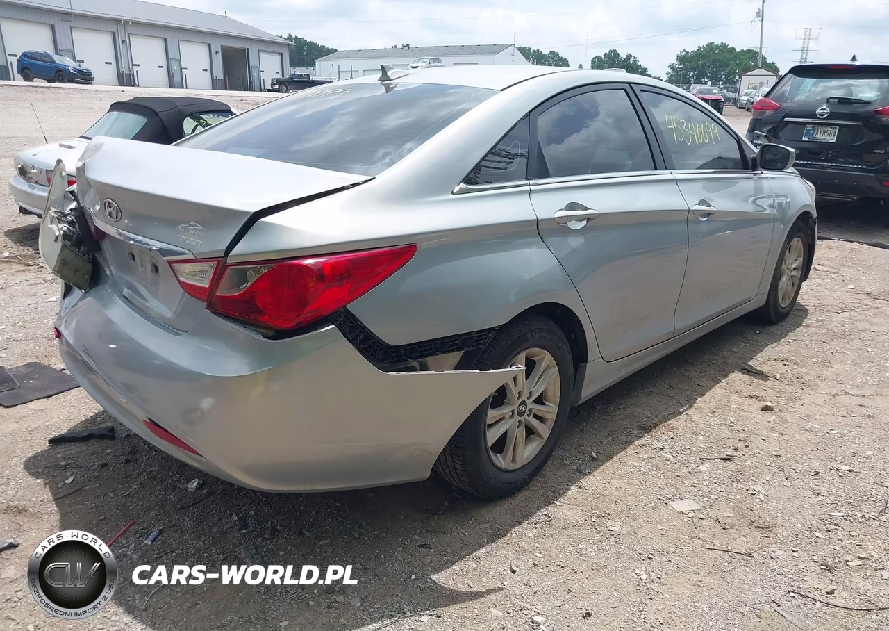 2013 Hyundai Sonata Gls VIN:5NPEB4AC4DH571841 - 4