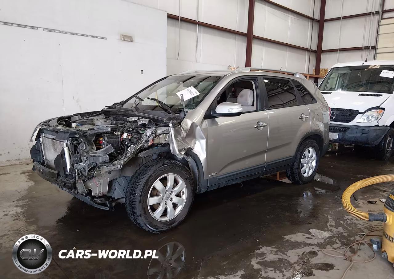 2013 Kia Sorento Lx V6 VIN:5XYKTDA28DG412111 - 14