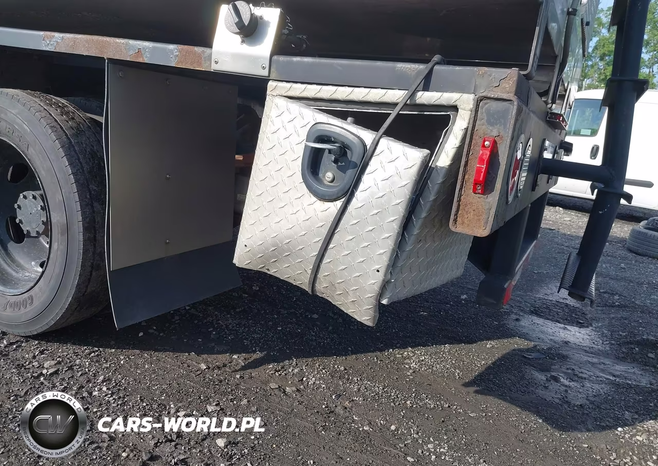 2013 Ford F-450 Chassis Xl VIN:1FDUF4GY4DEA57518 - 17