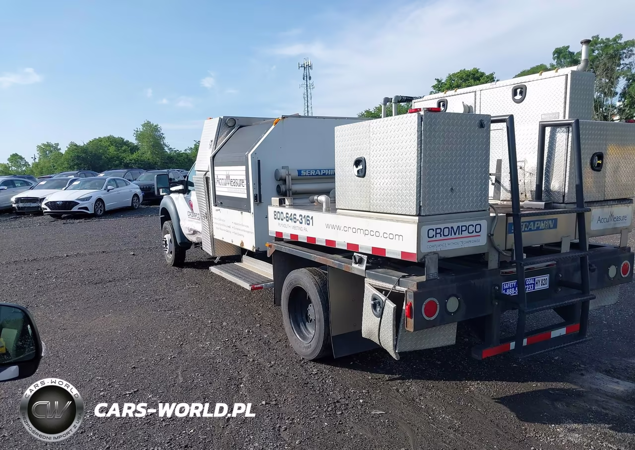 2013 Ford F-450 Chassis Xl VIN:1FDUF4GY4DEA57518 - 3