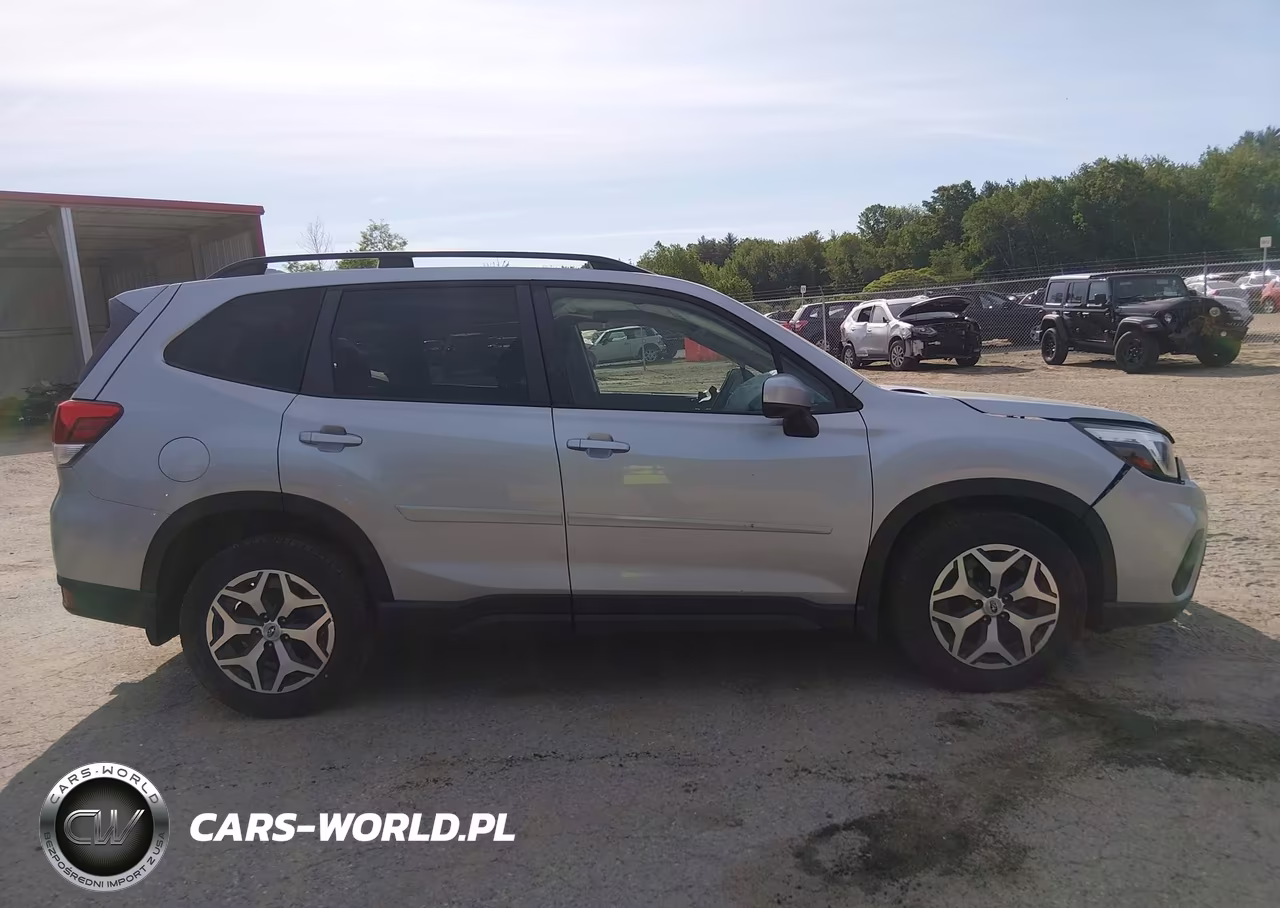 2019 Subaru Forester Premium VIN:JF2SKAGC4KH561591 - 14