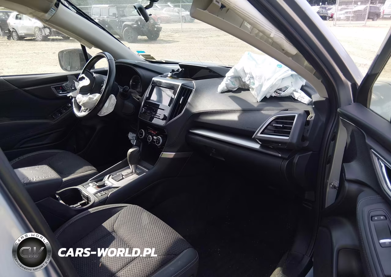 2019 Subaru Forester Premium VIN:JF2SKAGC4KH561591 - 5