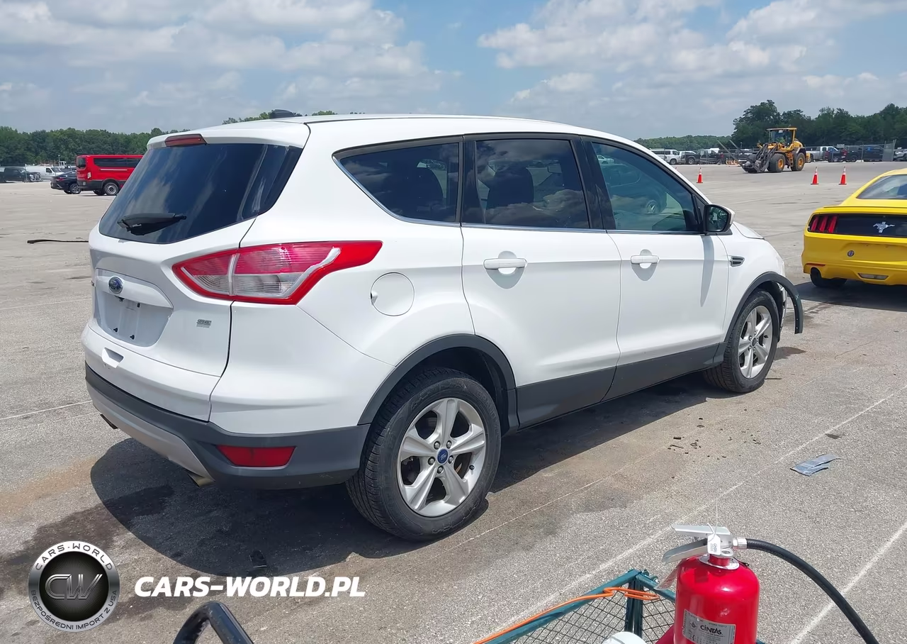 2015 Ford Escape Se VIN:1FMCU0G74FUB56687 - 4