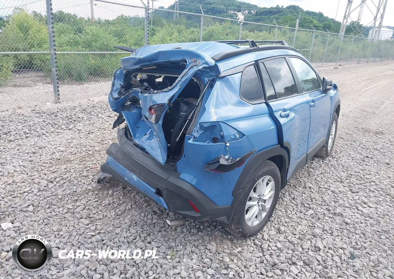 2026 Toyota Corolla Cross Le VIN:7MUBAABG4TV167765 - 4