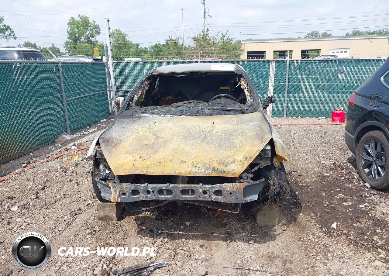 2018 Ford Focus Se VIN:1FADP3FE4JL246086 - 6