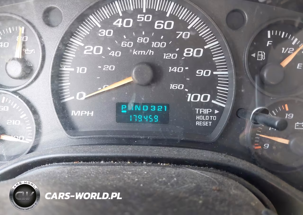 2003 Chevrolet Express Upfitter VIN:1GBFG15T131205375 - 7