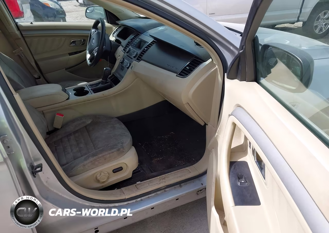 2018 Ford Taurus Se VIN:1FAHP2D85JG103116 - 5