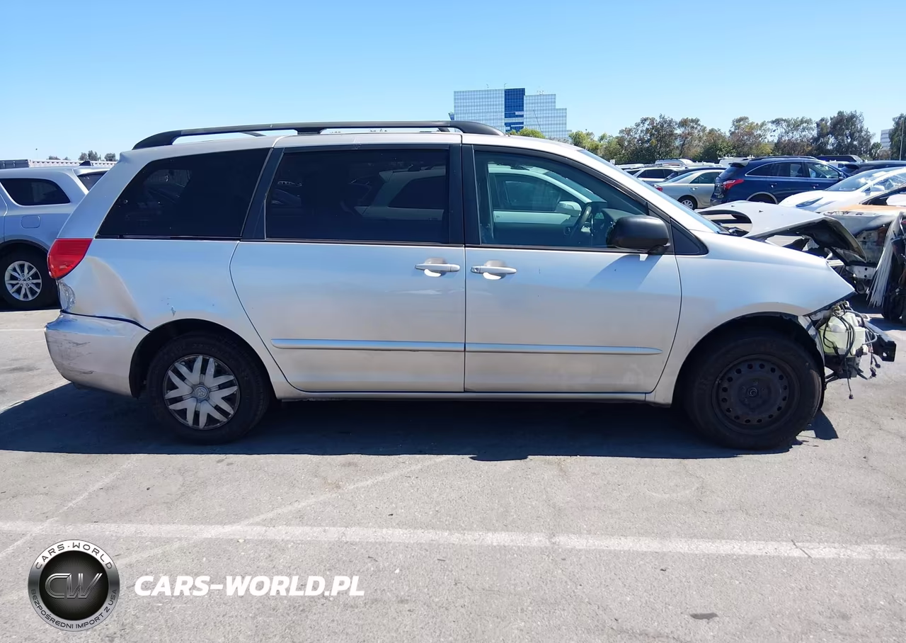 2010 Toyota Sienna Le VIN:5TDKK4CC2AS304171 - 14