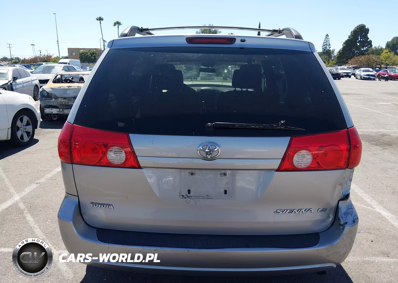 2010 Toyota Sienna Le VIN:5TDKK4CC2AS304171 - 17