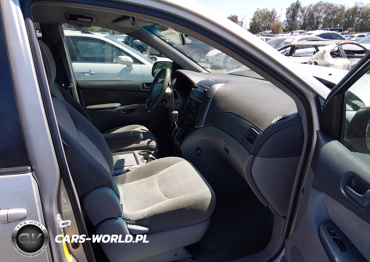 2010 Toyota Sienna Le VIN:5TDKK4CC2AS304171 - 5