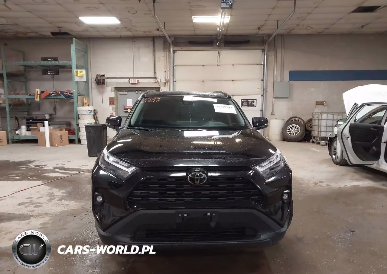 2024 Toyota Rav4 Xle Premium VIN:2T3C1RFV3RC278354 - 12
