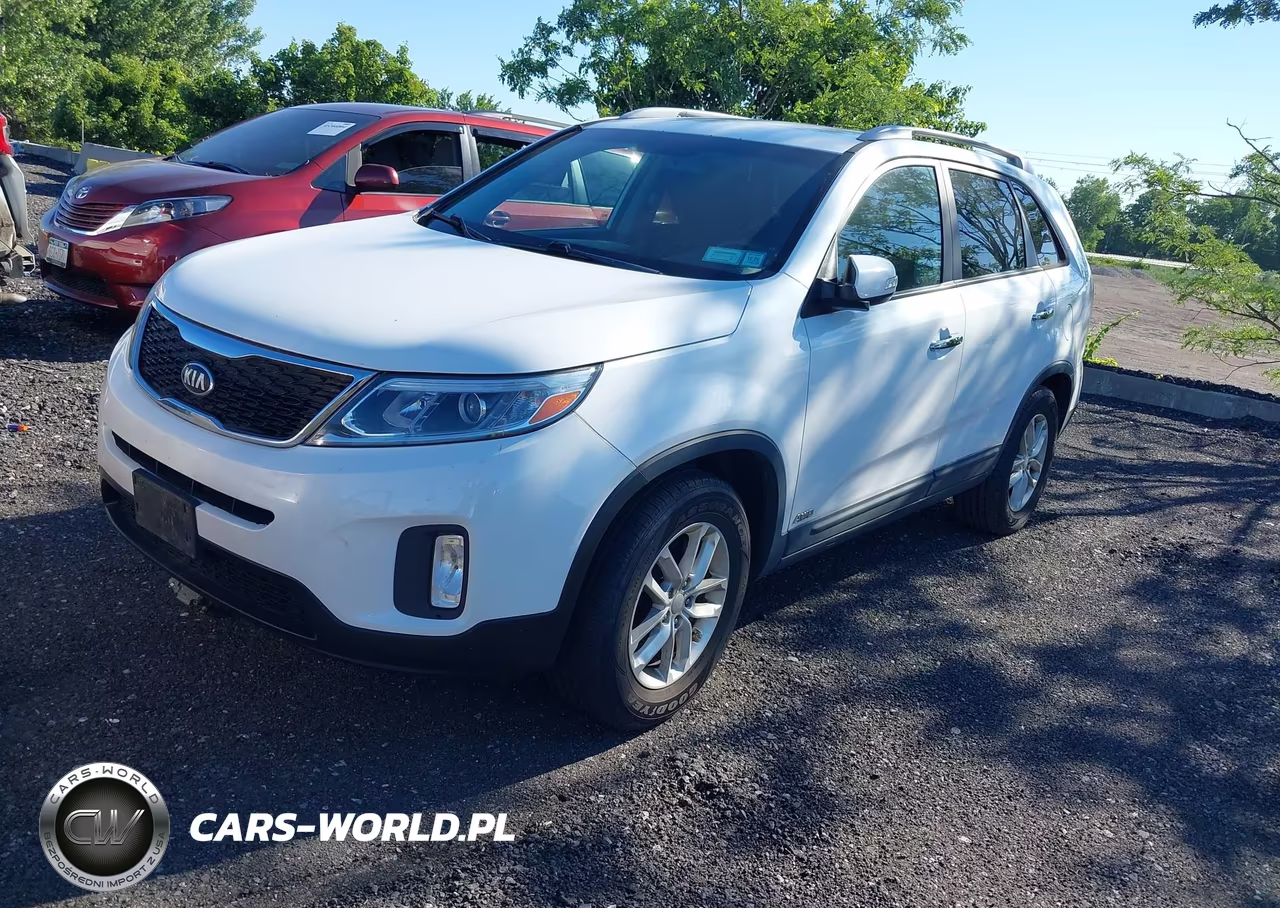 2015 Kia Sorento Lx VIN:5XYKTCA63FG606657 - 2