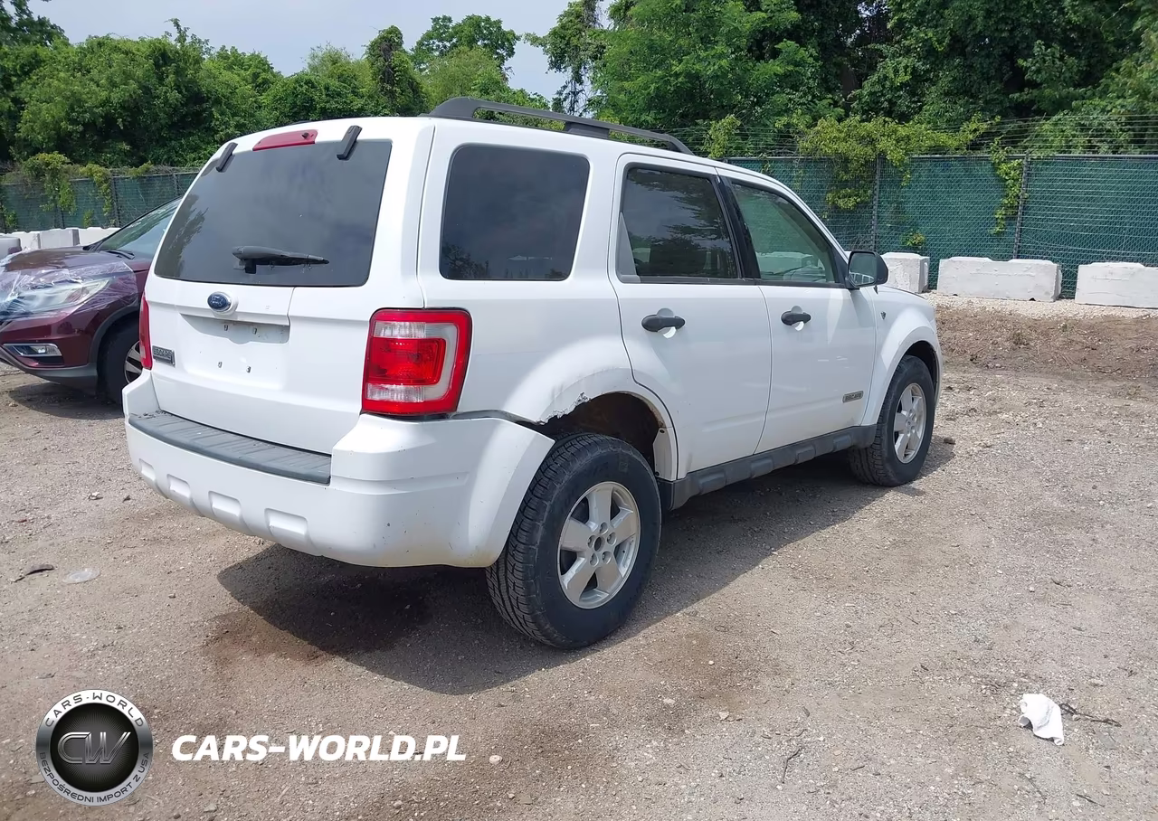 2008 Ford Escape Xlt VIN:1FMCU03118KC97443 - 4