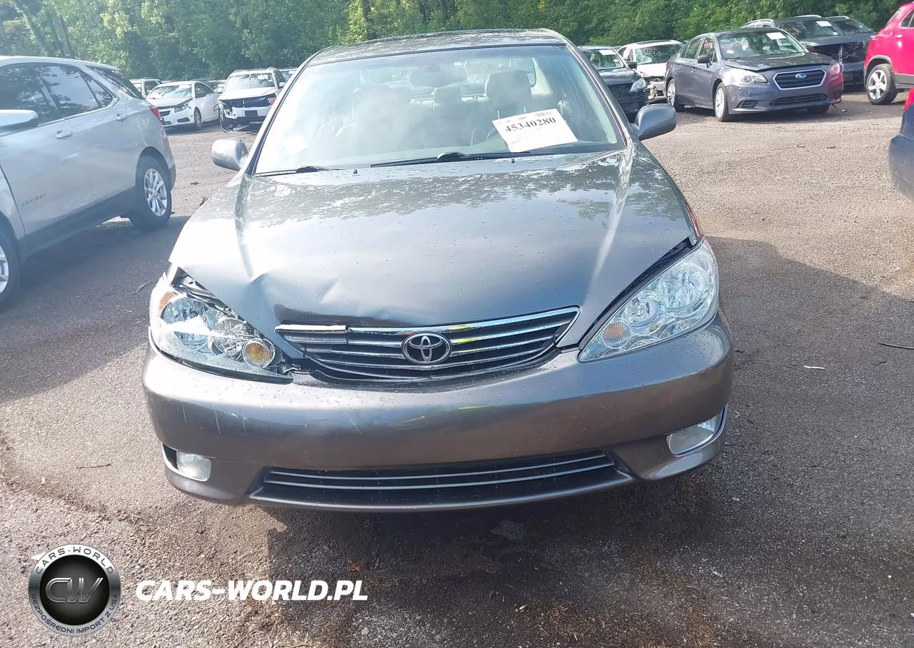 2005 Toyota Camry Xle VIN:4T1BE30K85U944864 - 12