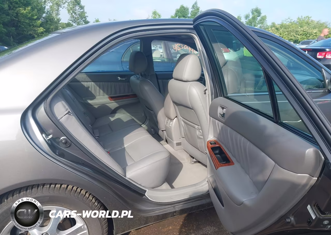 2005 Toyota Camry Xle VIN:4T1BE30K85U944864 - 8