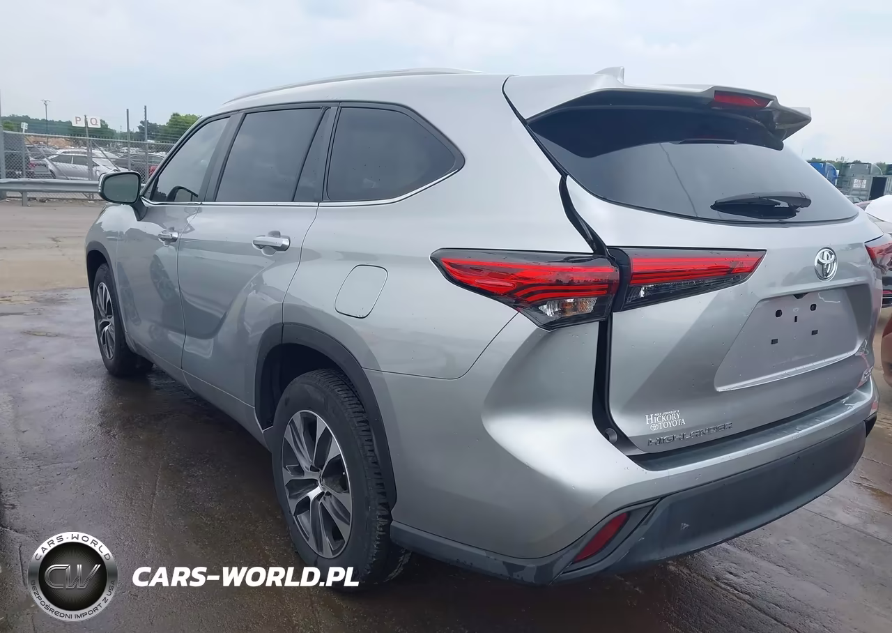 2023 Toyota Highlander Xle VIN:5TDKDRAH0PS048160 - 3