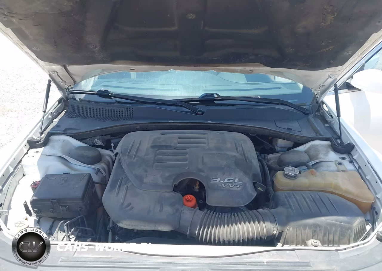 2012 Chrysler 300 VIN:2C3CCAAG4CH312672 - 10