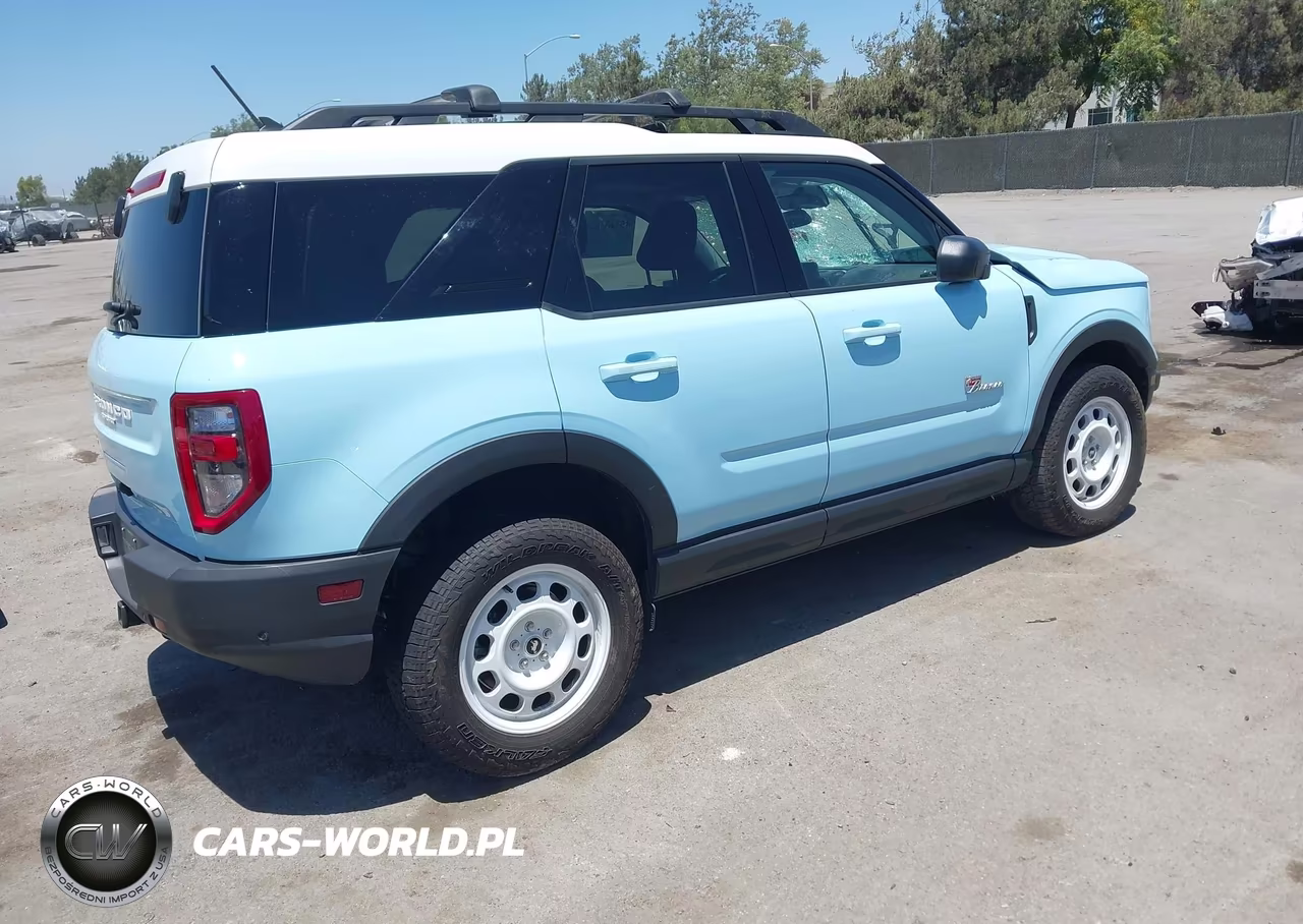 2023 Ford Bronco Sport Heritage Limited VIN:3FMCR9H9XPRD11631 - 4