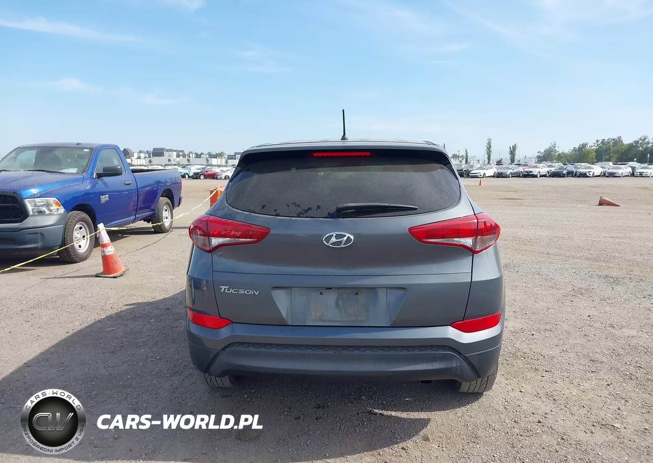 2018 Hyundai Tucson Se VIN:KM8J23A41JU682653 - 17