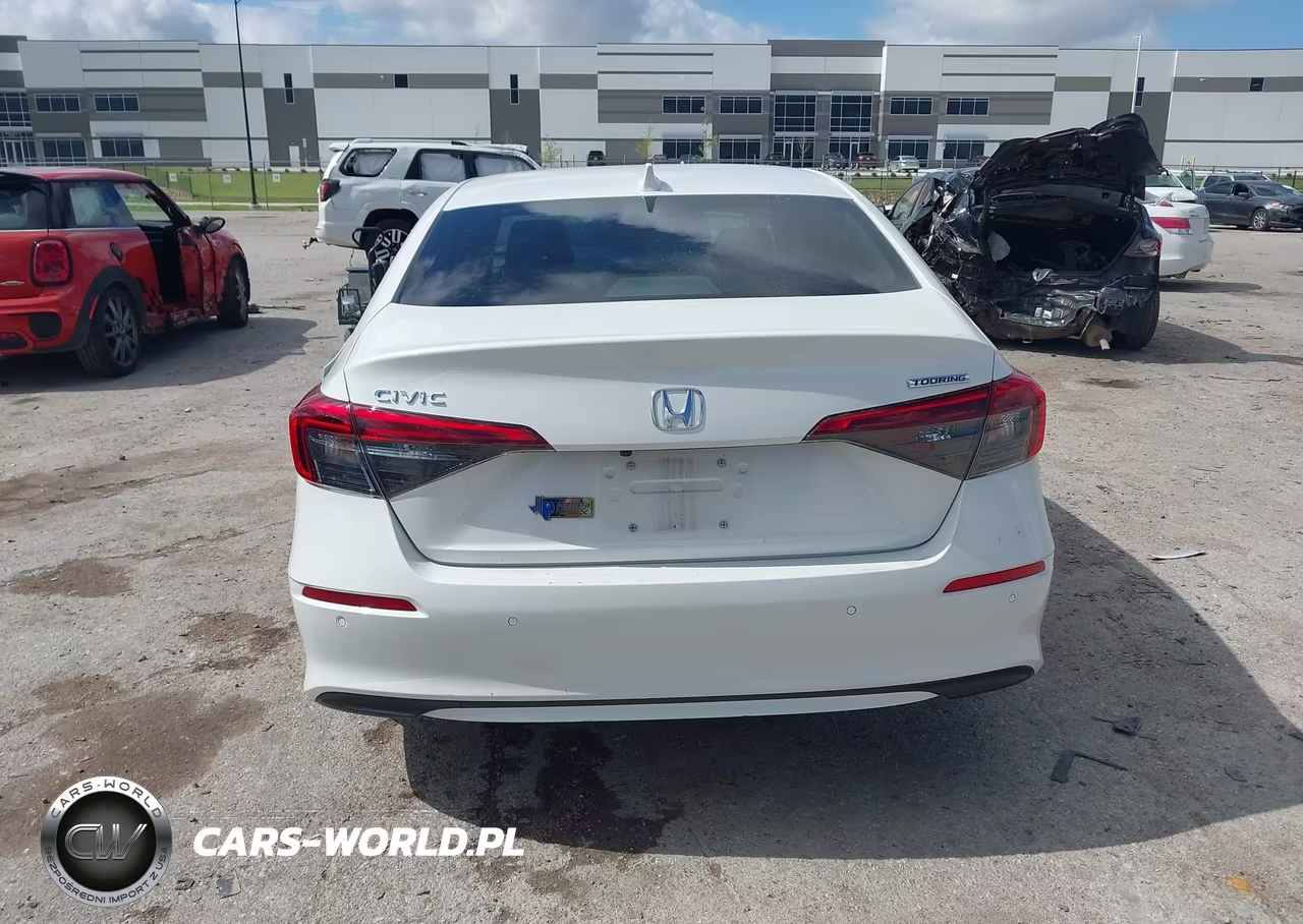 2024 Honda Civic Touring VIN:2HGFE1F92RH321717 - 16