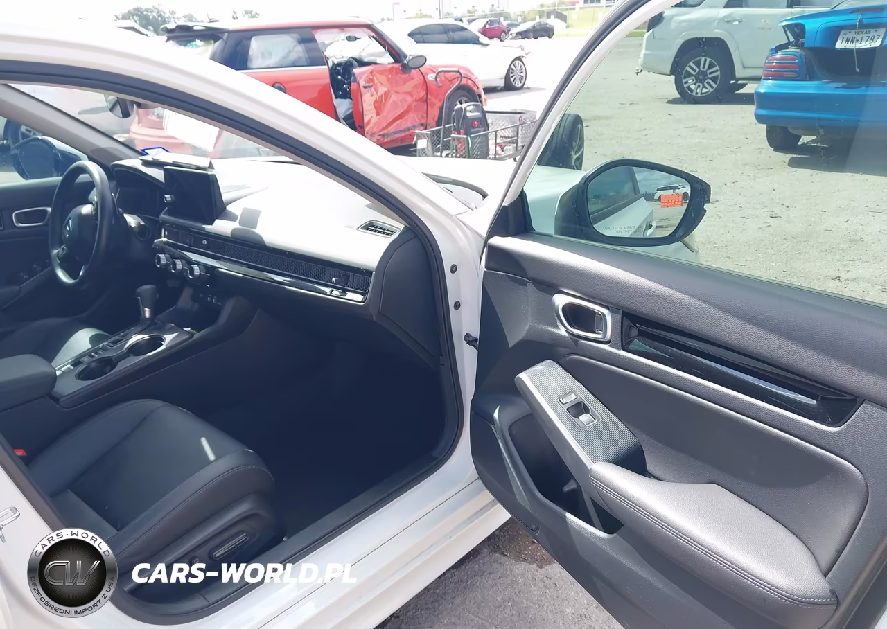 2024 Honda Civic Touring VIN:2HGFE1F92RH321717 - 5