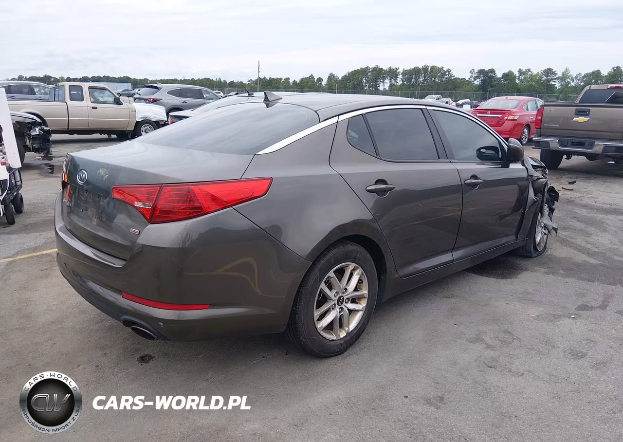 2011 Kia Optima Lx VIN:KNAGM4A7XB5061252 - 4