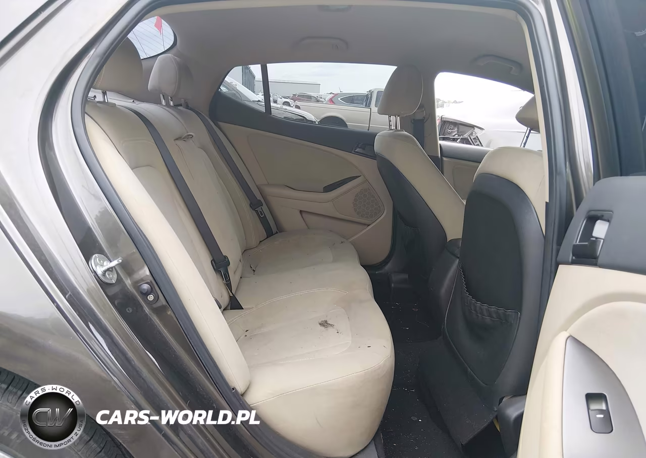 2011 Kia Optima Lx VIN:KNAGM4A7XB5061252 - 8