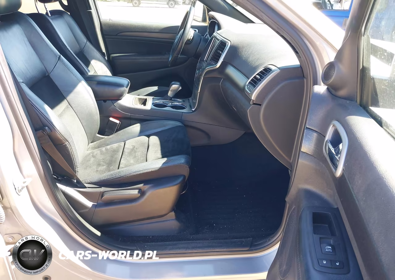 2018 Jeep Grand Cherokee Altitude 4X4 VIN:1C4RJFAG5JC183317 - 5