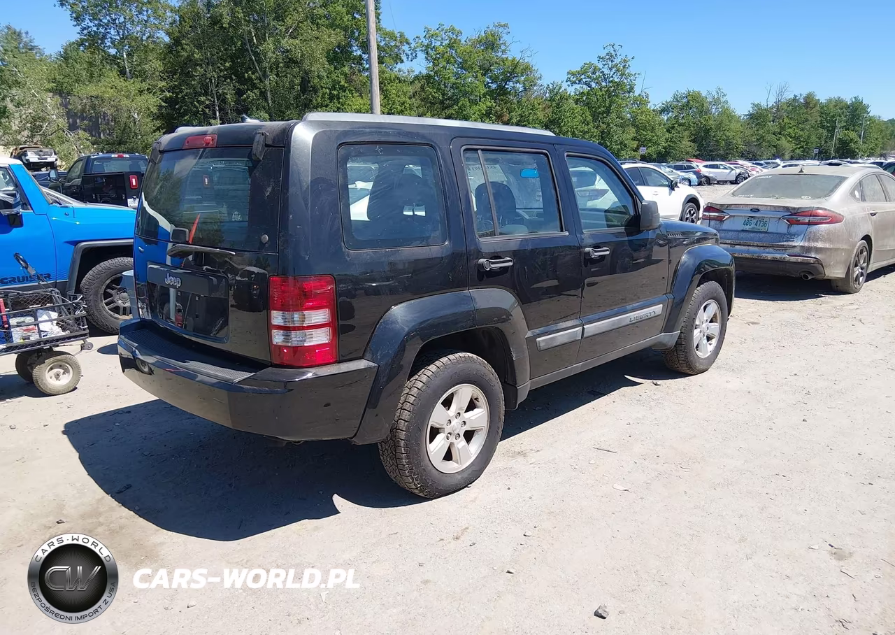 2012 Jeep Liberty Sport VIN:1C4PJMAK8CW111206 - 4