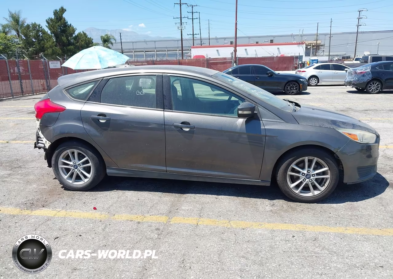 2015 Ford Focus Se VIN:1FADP3K26FL351408 - 13