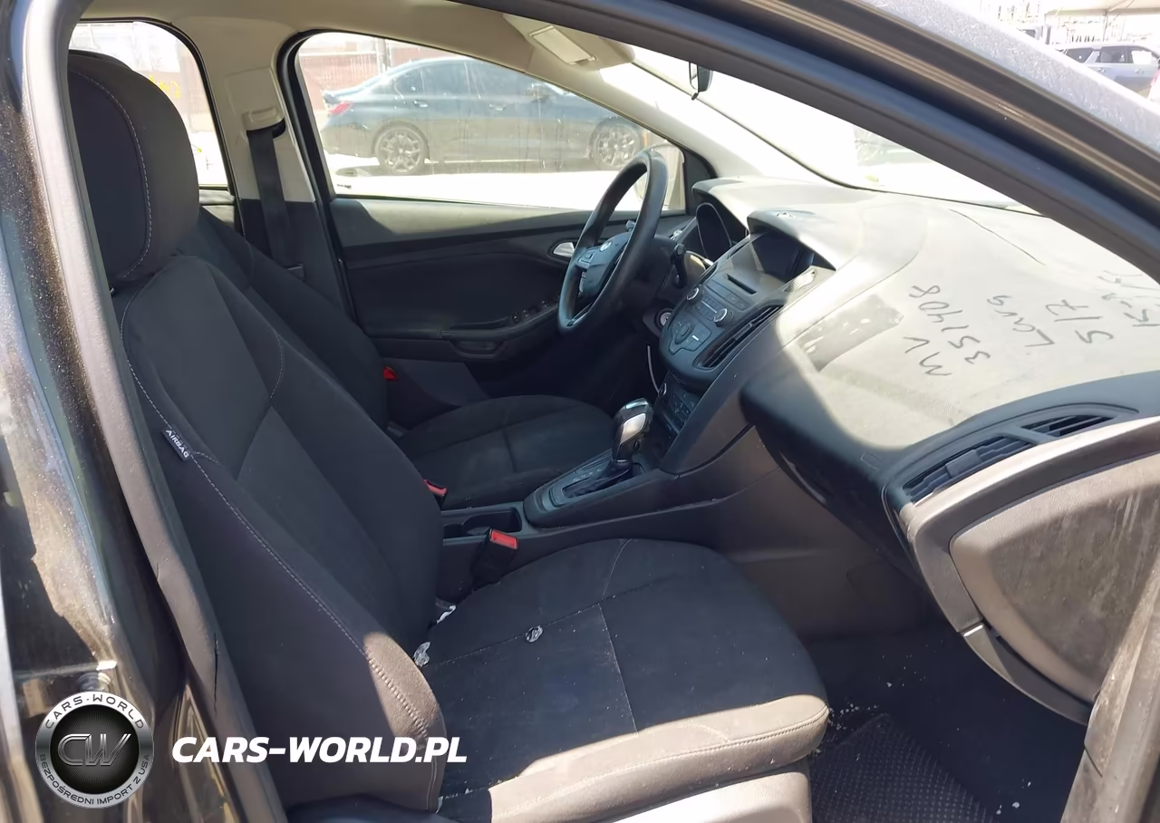 2015 Ford Focus Se VIN:1FADP3K26FL351408 - 5