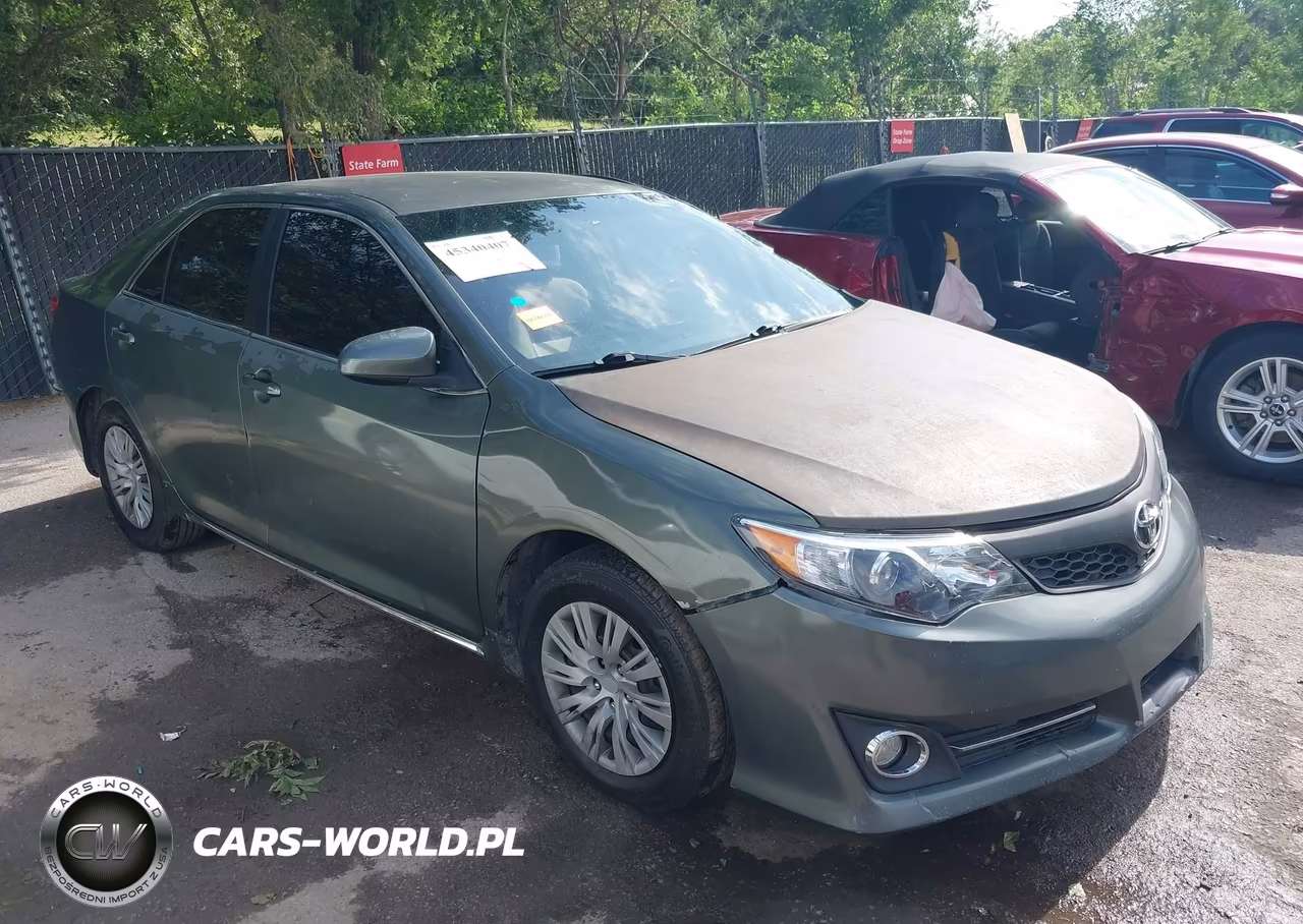 2012 Toyota Camry Le – zdjęcie 1 z 19