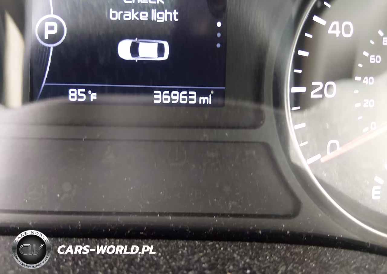 2016 Kia Optima Lx VIN:5XXGT4L30GG047721 - 16