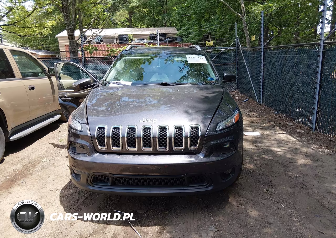 2015 Jeep Cherokee Latitude VIN:1C4PJMCS5FW504873 - 12