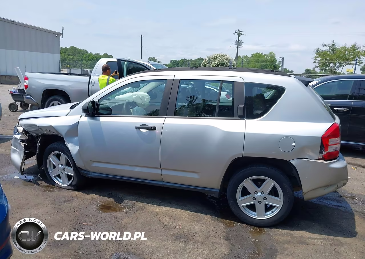 2007 Jeep Compass Sport VIN:1J8FT47057D256421 - 14