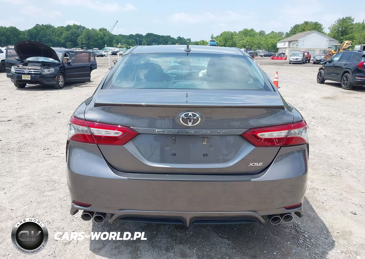 2019 Toyota Camry Xse VIN:4T1B61HK1KU822039 - 17
