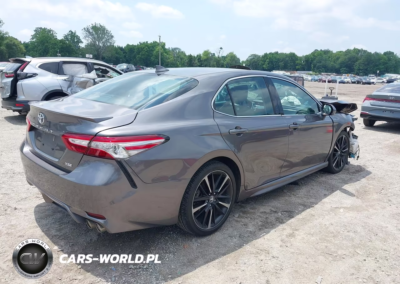 2019 Toyota Camry Xse VIN:4T1B61HK1KU822039 - 4